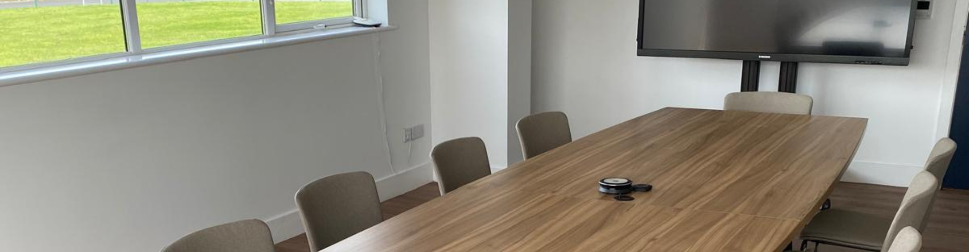 Modern Meeting Room Fit-Out: New Flooring, Furniture and Lighting